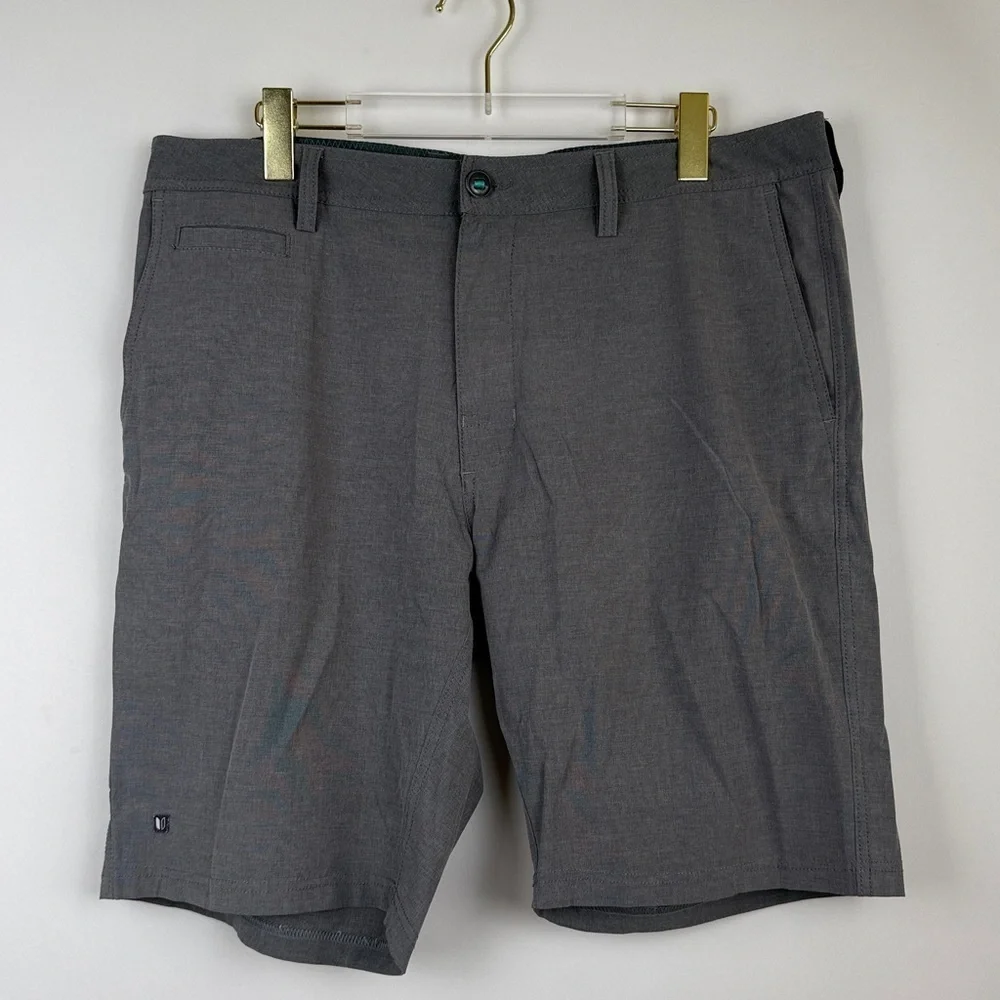 Linksoul Golf Shorts Men’s Gray Performance Stretch Fabric Size 36